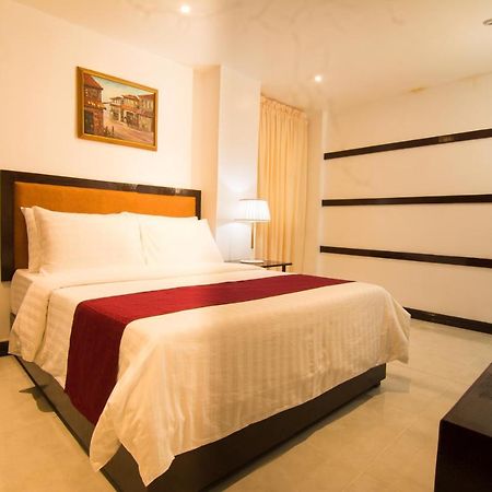 Diamond Hotel And Resto Catarman  Bagian luar foto