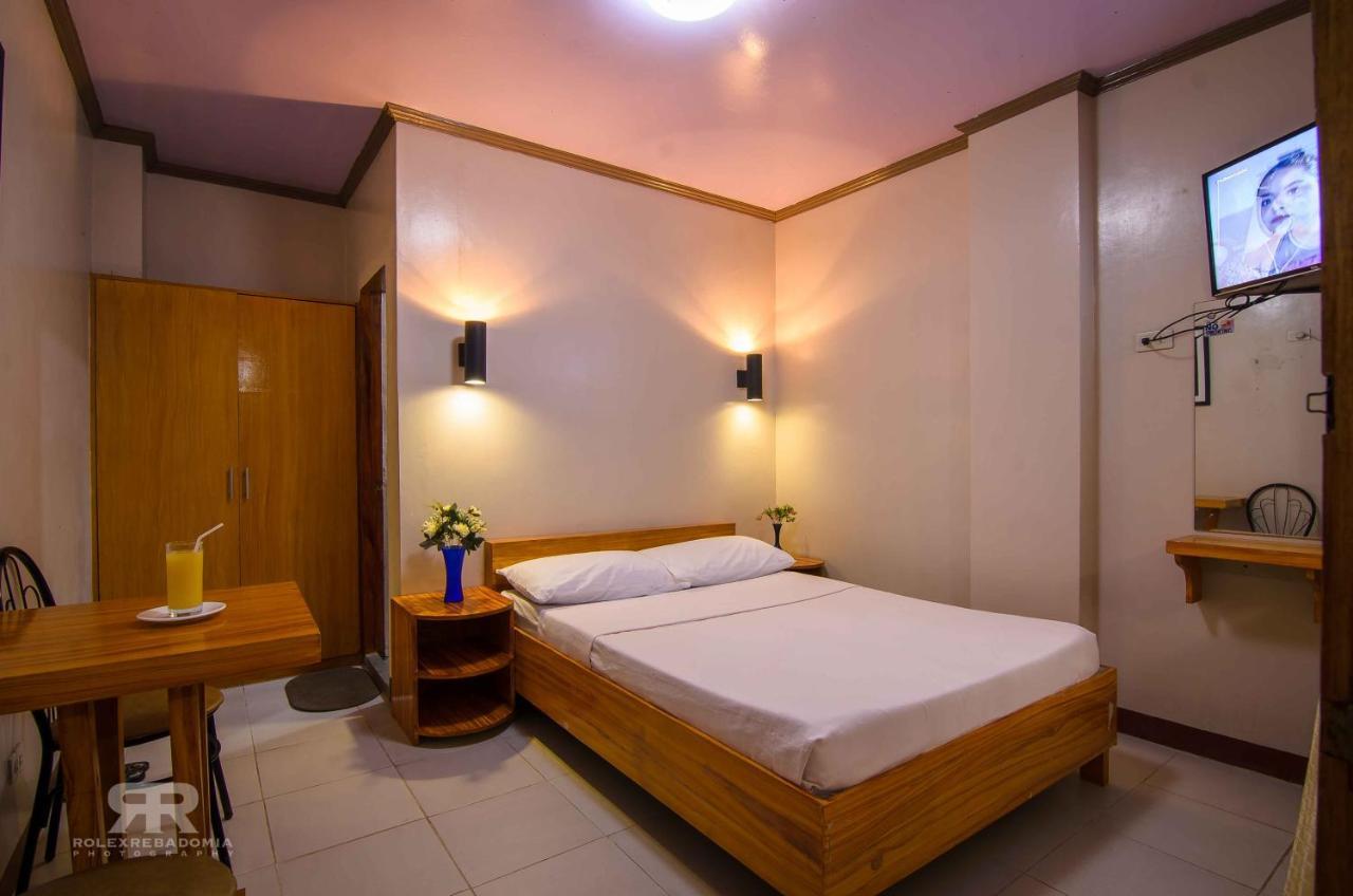 Diamond Hotel And Resto Catarman  Bagian luar foto