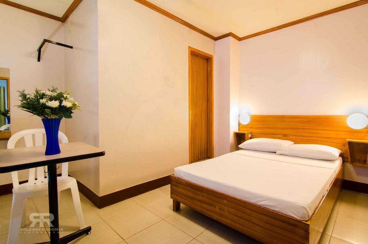 Diamond Hotel And Resto Catarman  Bagian luar foto