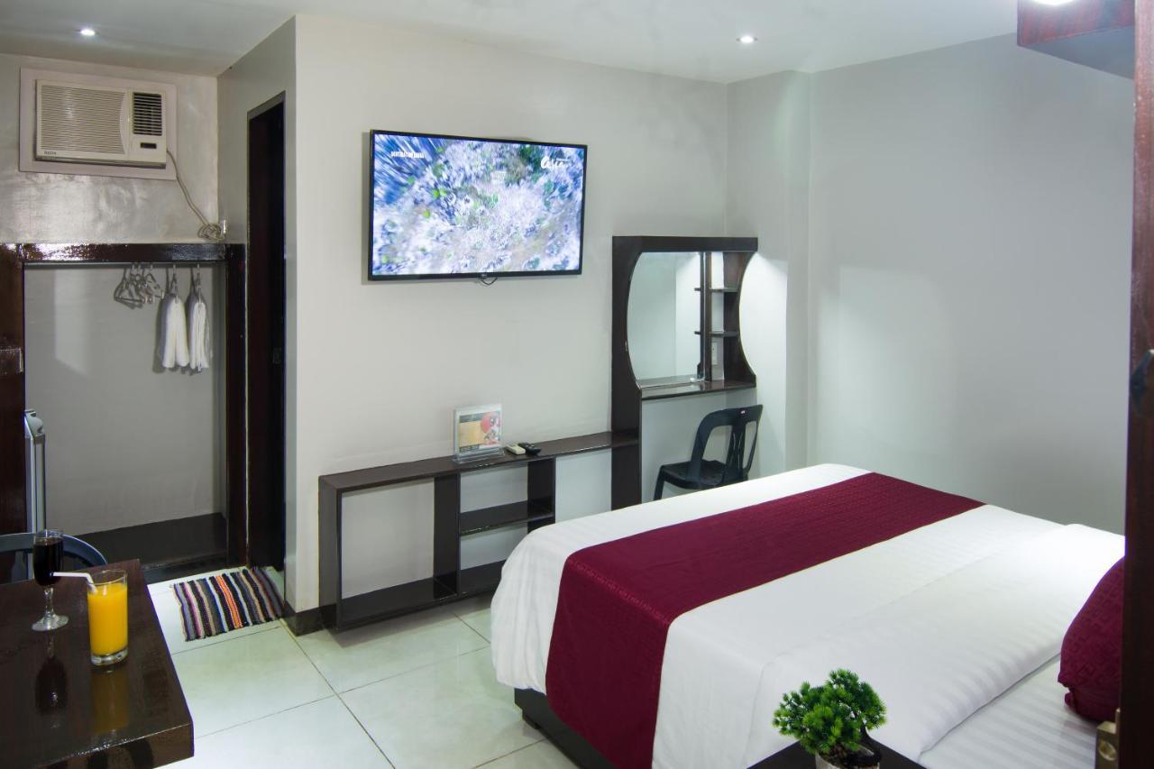 Diamond Hotel And Resto Catarman  Bagian luar foto