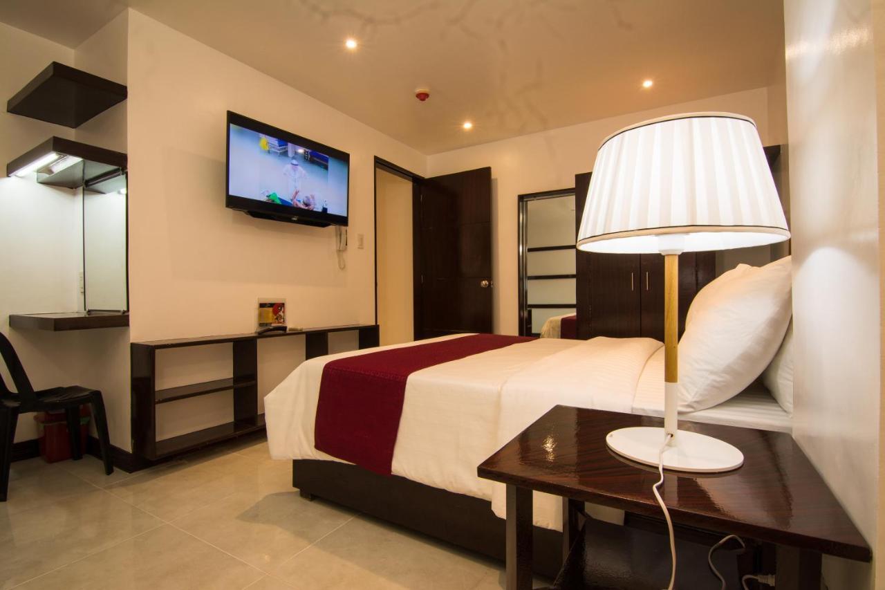 Diamond Hotel And Resto Catarman  Bagian luar foto